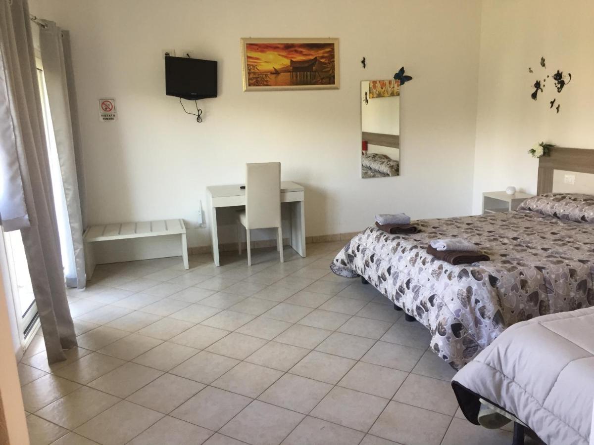 La Maison Di Zia Annina Olbia Bagian luar foto