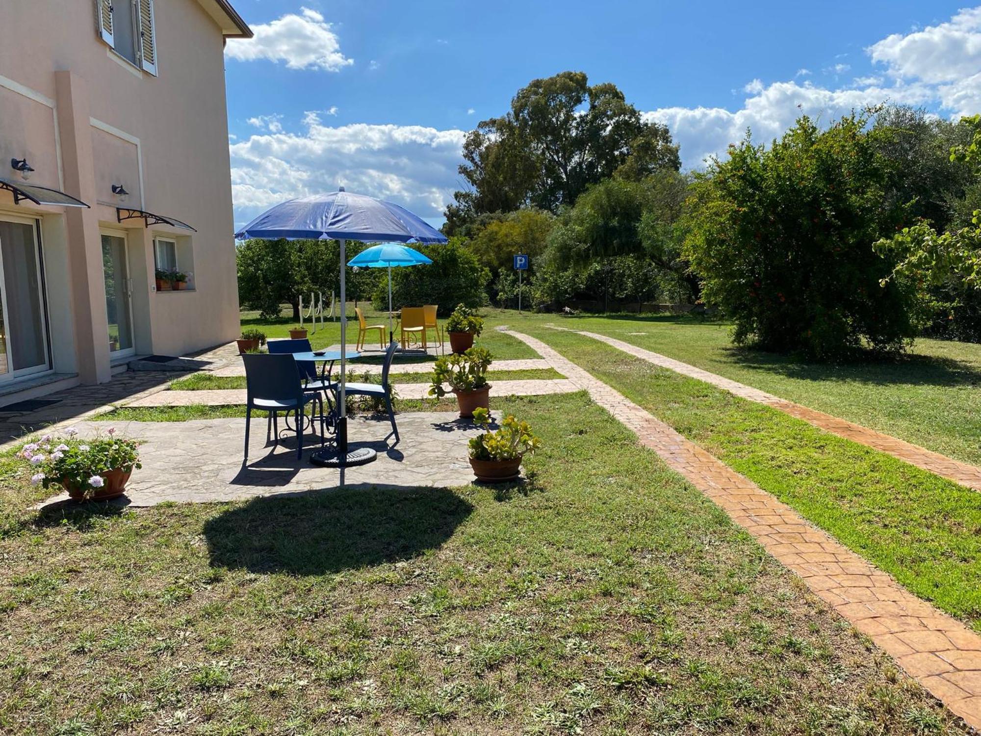 La Maison Di Zia Annina Olbia Bagian luar foto