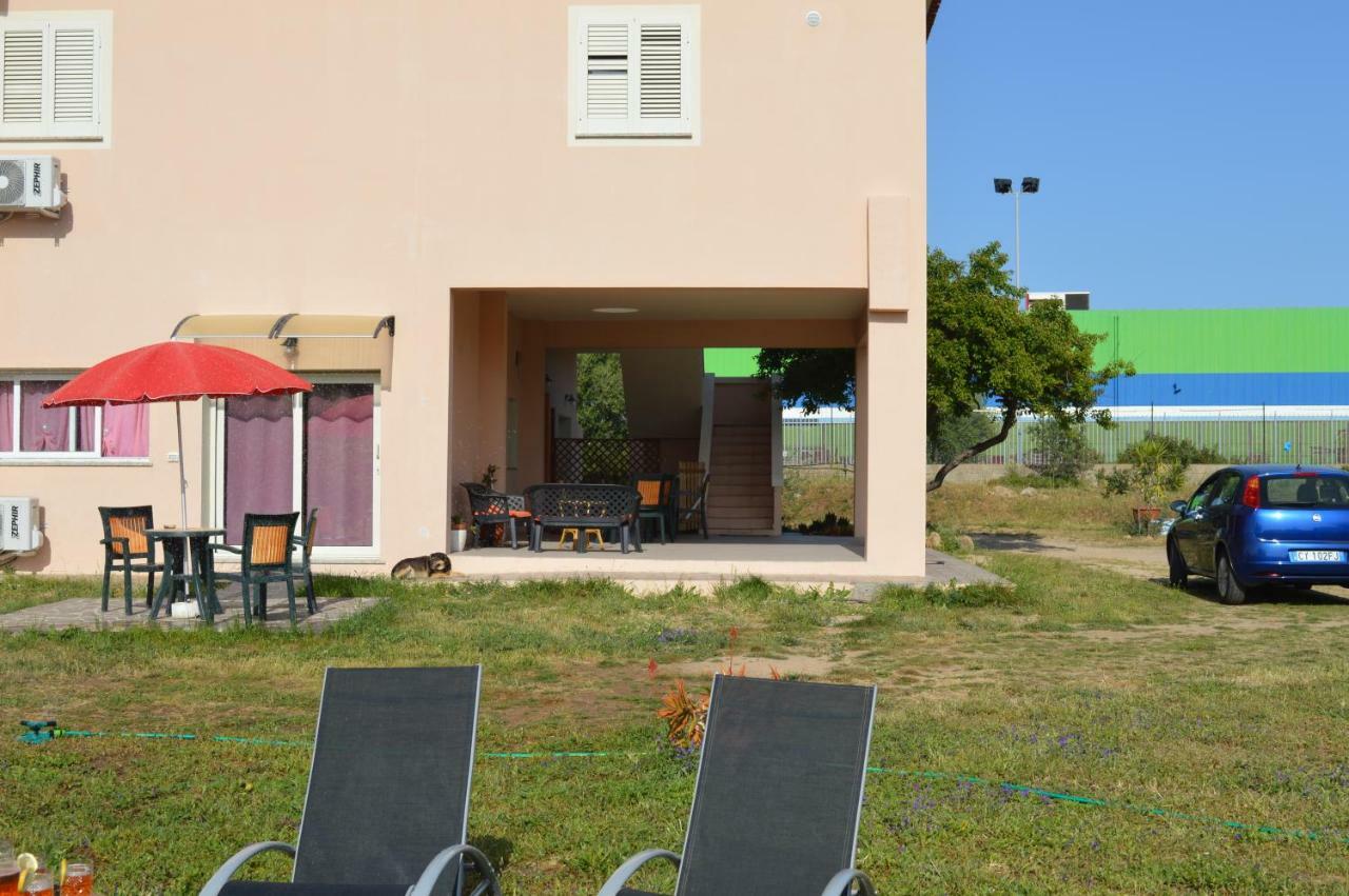 La Maison Di Zia Annina Olbia Bagian luar foto