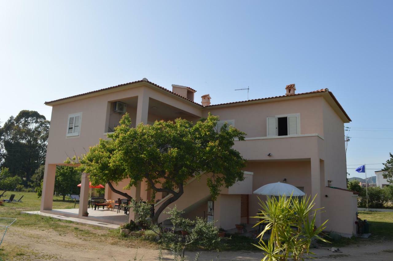 La Maison Di Zia Annina Olbia Bagian luar foto